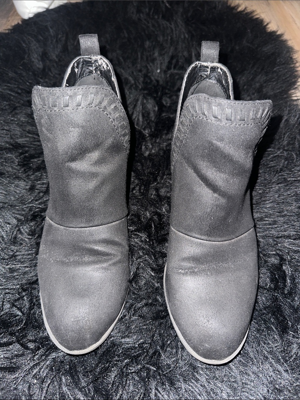 ZIGI Girl Black Ankle Boots with Pull Tab Detail